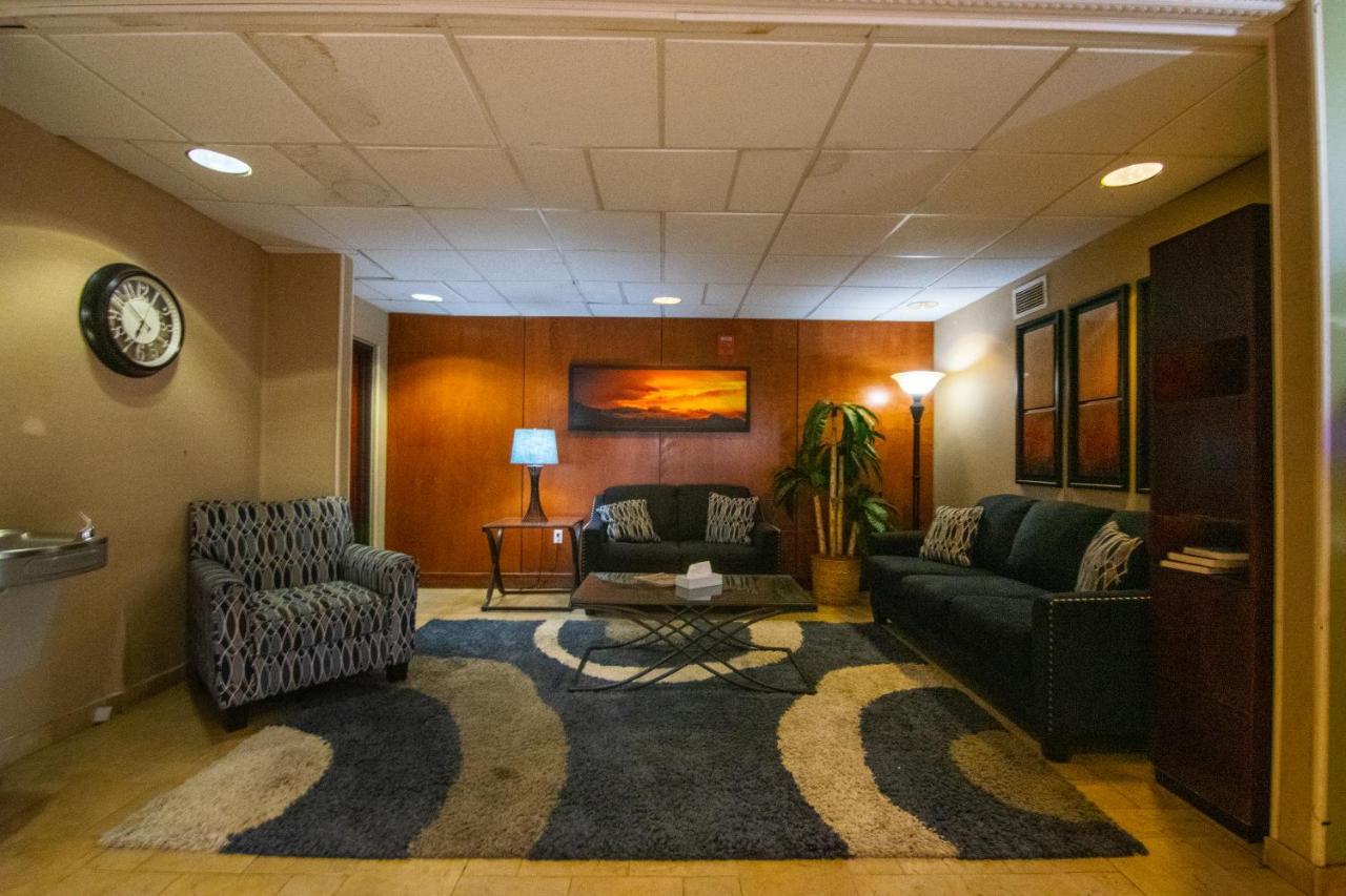 Travelodge By Wyndham Pueblo Eksteriør billede