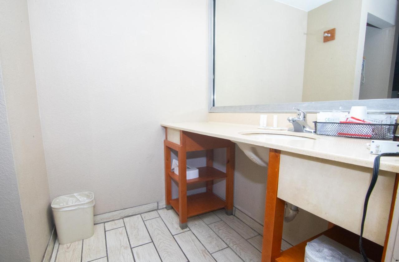 Travelodge By Wyndham Pueblo Eksteriør billede