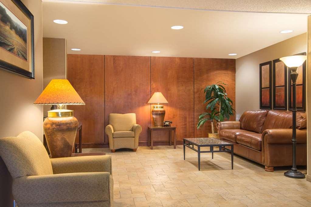 Travelodge By Wyndham Pueblo Interiør billede