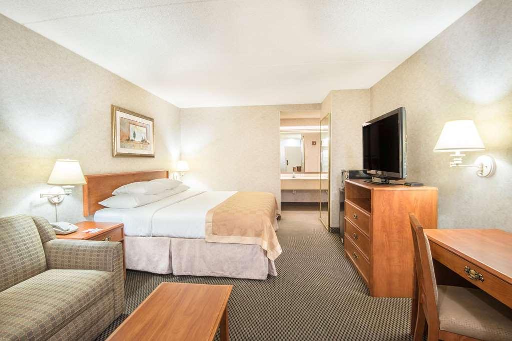 Travelodge By Wyndham Pueblo Værelse billede