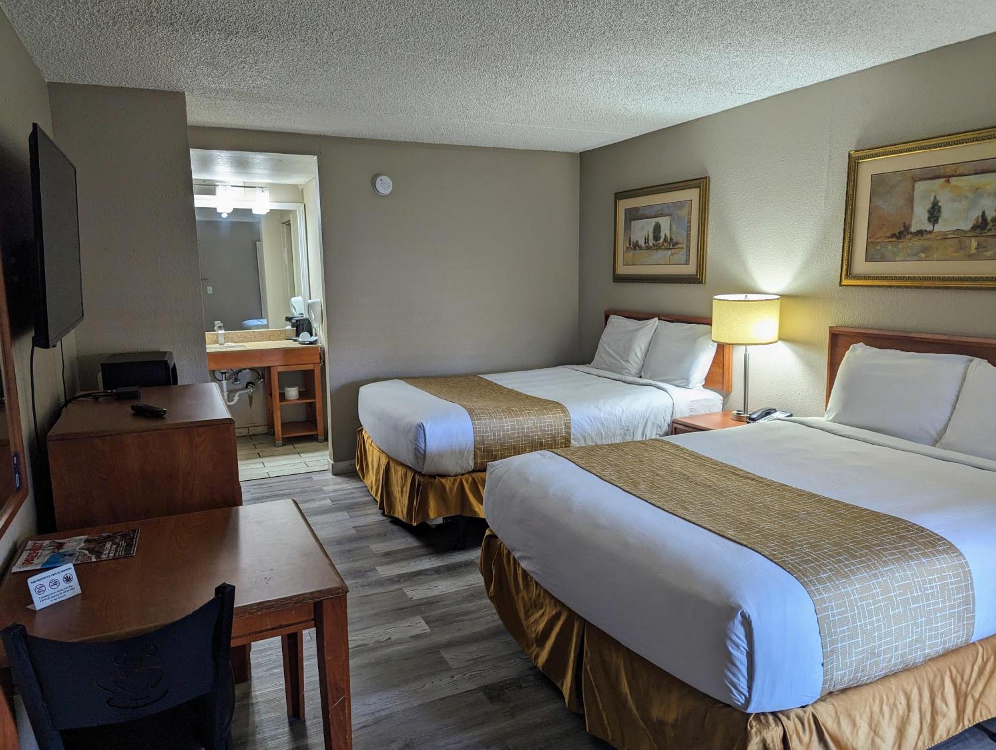 Travelodge By Wyndham Pueblo Eksteriør billede